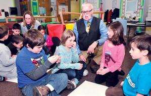 Jobs for Maine Graduates lesson in Vassalboro highlights legislative push