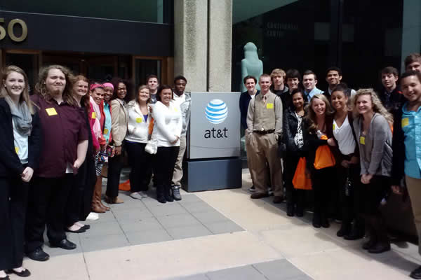Delaware Hayes Seniors take Advantage of AT&T Exploratory Opportunities