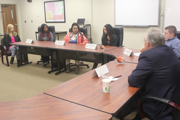 Gov. Jay Nixon visits Kennett High School to meet with students, recognize innovative program that keeps at-risk students in school