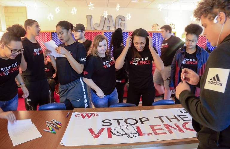 Cedar Rapids teens urge peers to ‘stop the violence’